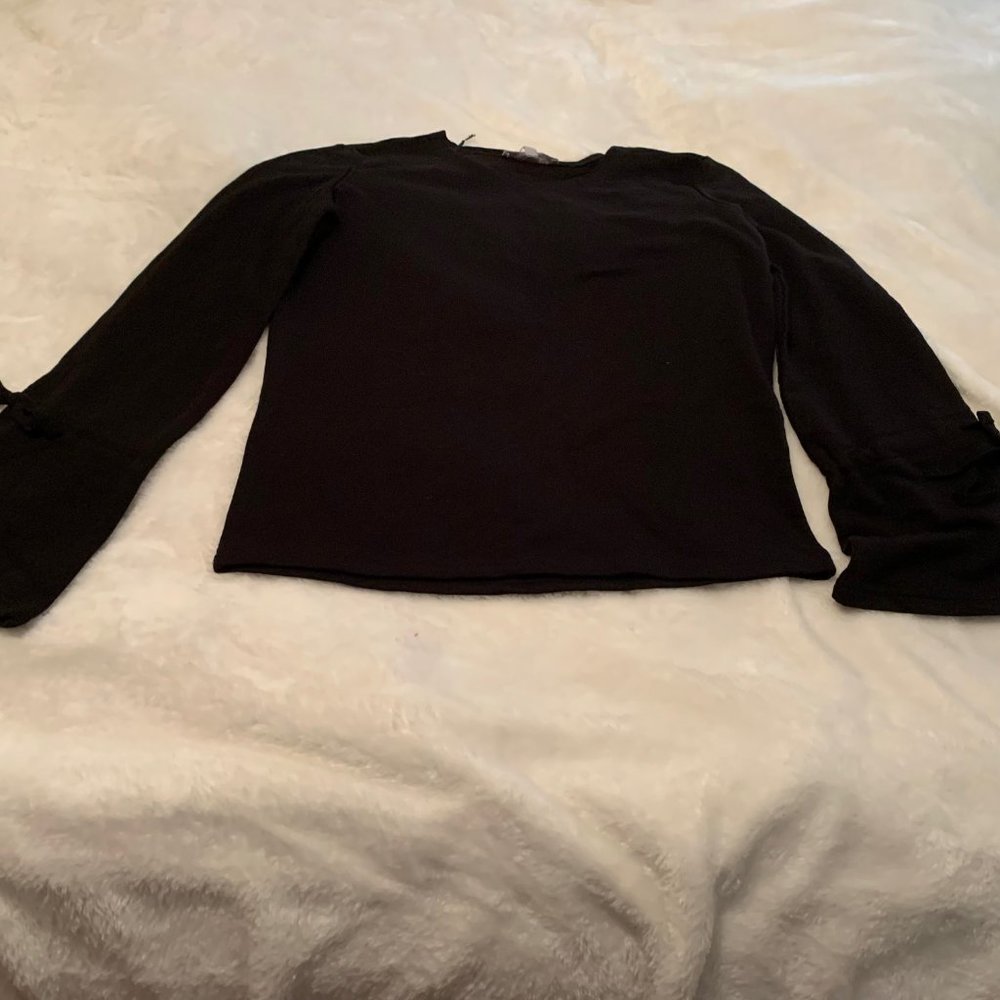 Grey & Gray NWT Black Bell Sleeve Sweater Size XS